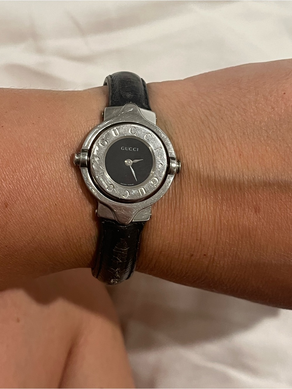 Gucci 6600L watch